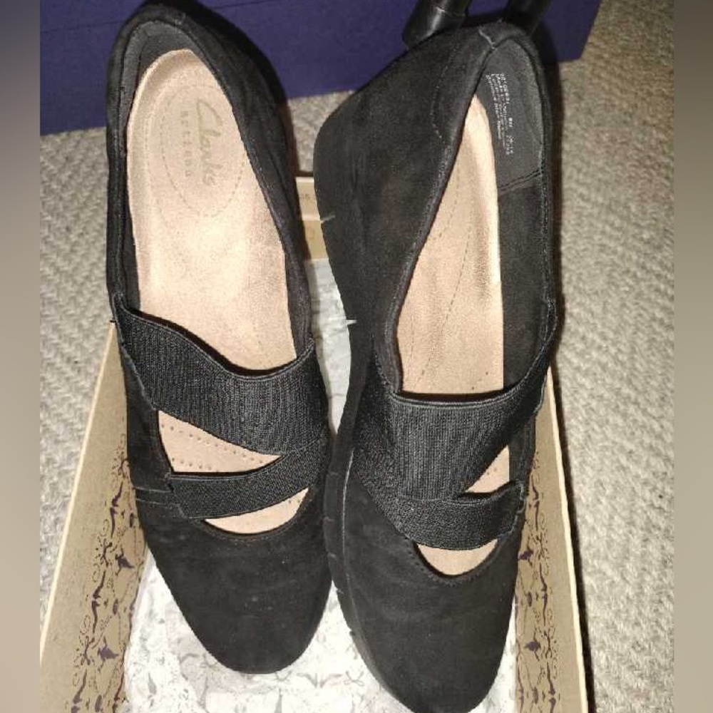 Clarks women’s shoes size 9